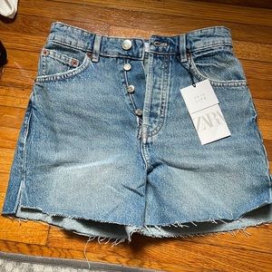 Zara shorts never worn